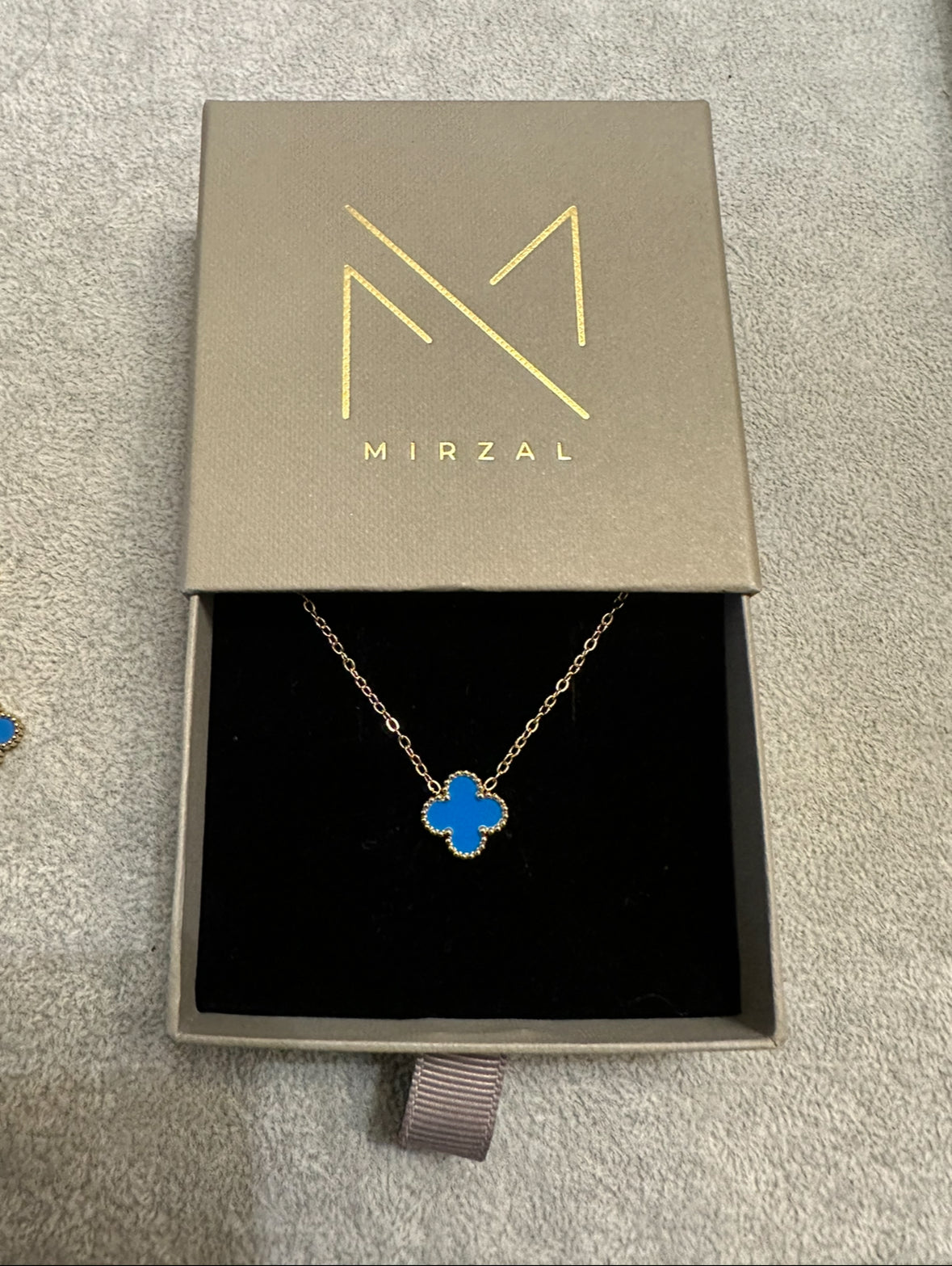 Mirzal VC clover necklace