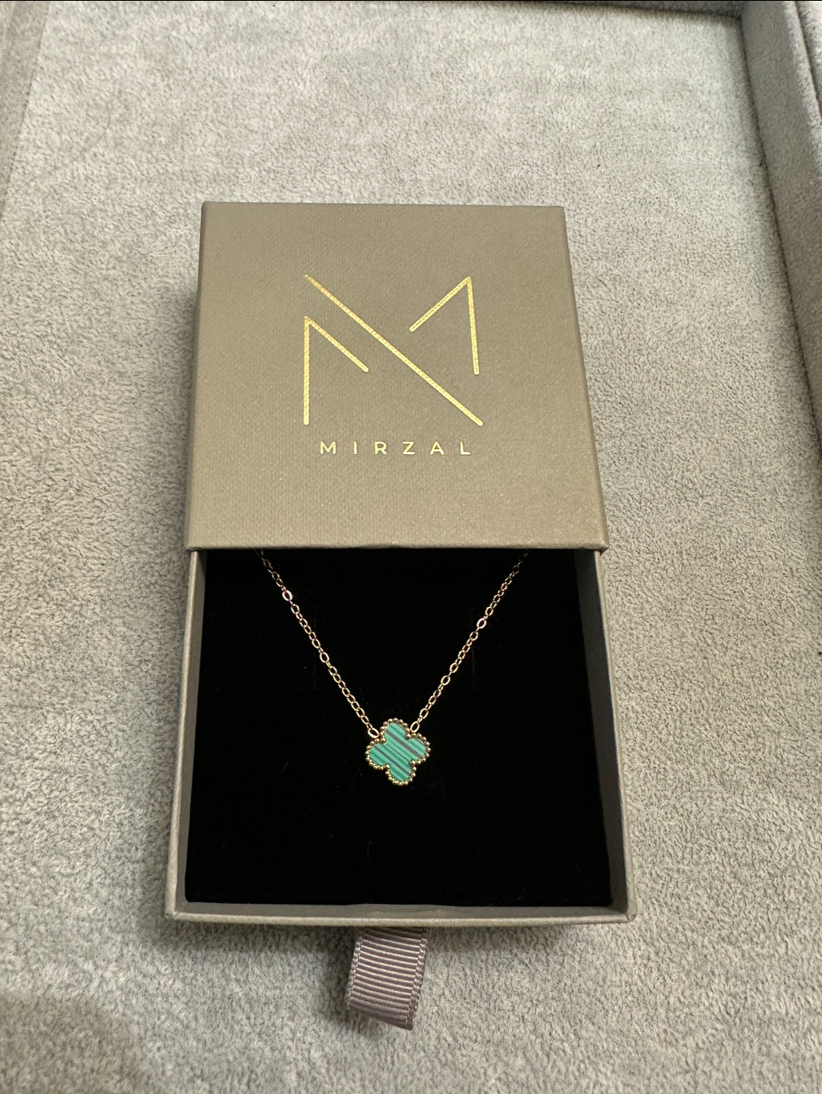 Mirzal VC clover necklace