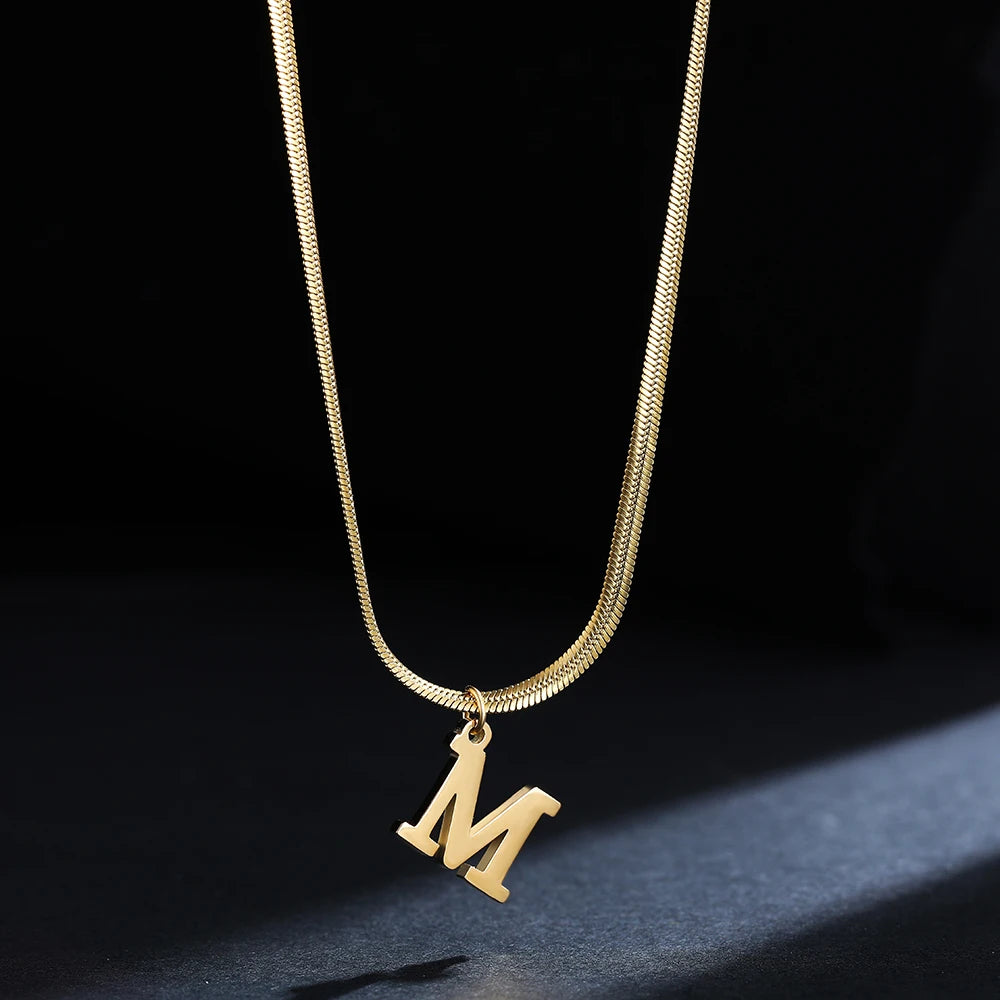 Mizal 'Rouge' Initial Necklace